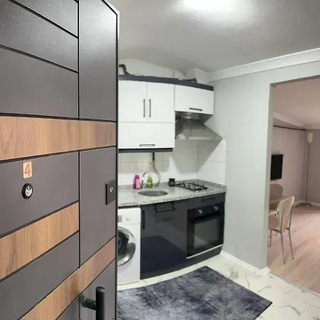 Modern With Balcony In Esenler *