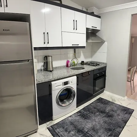 Modern With Balcony In Esenler 아파트 *